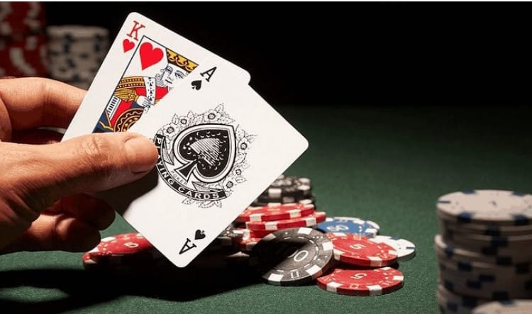Mẹo Chơi Hay Game Bài Cách chơi hiệu quả và chiến thuật thắng 1 Mẹo Chơi Hay Game Bài Cách chơi hiệu quả và chiến thuật thắng